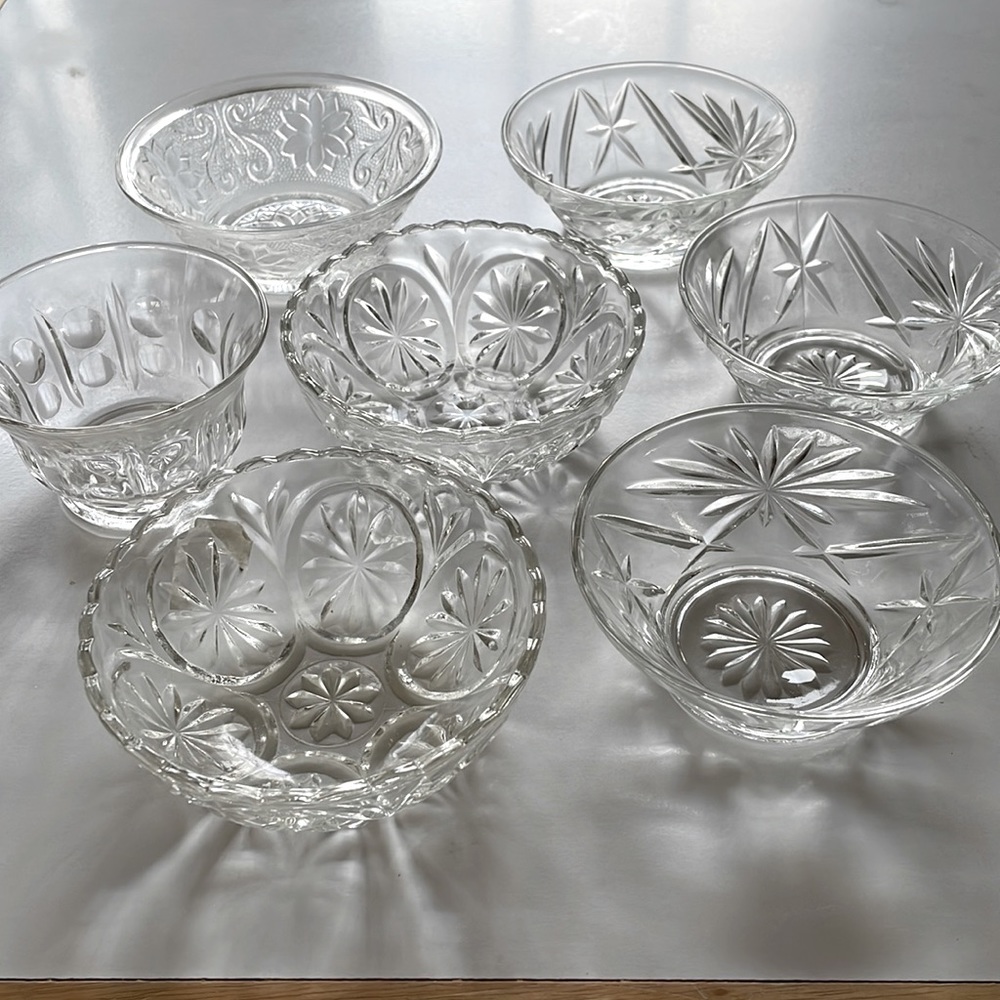 VTG - Depression Glass Dessert Bowls